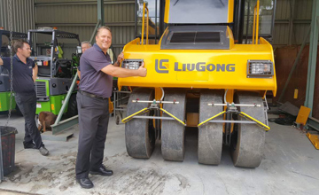 柳工壓路機澳洲市場結(jié)碩果