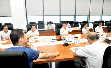 提高開放水平 創(chuàng)新驅(qū)動(dòng)發(fā)展 國務(wù)院督查組一行到柳工實(shí)地督查調(diào)研