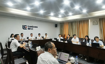 集團(tuán)公司召開上半年經(jīng)營工作會