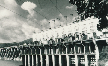 60年：激情與奮進(jìn)的故事